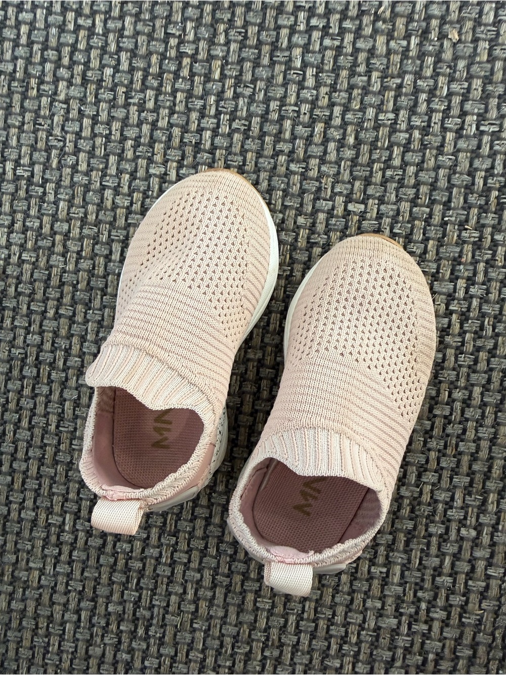 Mango girls toddler size 5 sneakers